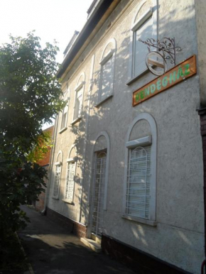 Garden Szivárvány utca 39 Vendégház